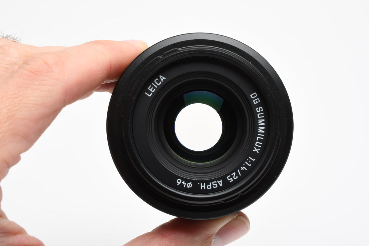 Panasonic Leica DG Summilux 25mm f1.4 II ASPH Micro 4/3 Lens, Mint, Boxed