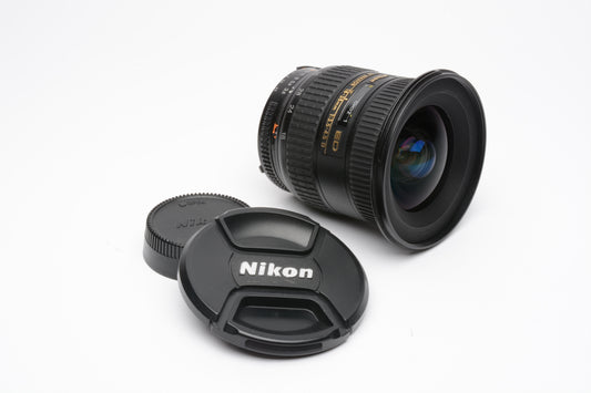 Nikon AF Nikkor 18-35mm f3.5-4.5D ED w/Caps, Very clean