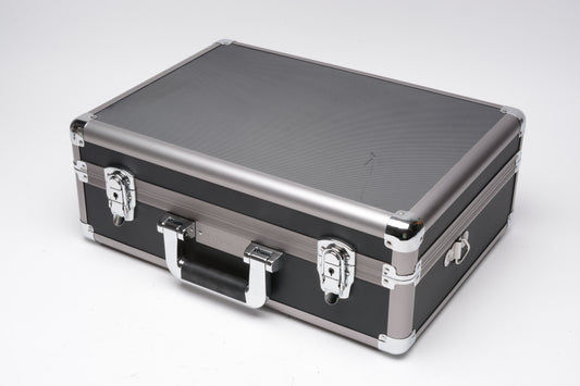 Vanguard VGP-3202 Aluminum camera casew/dice foam+dividers, NEW, ~18x13x6.5"