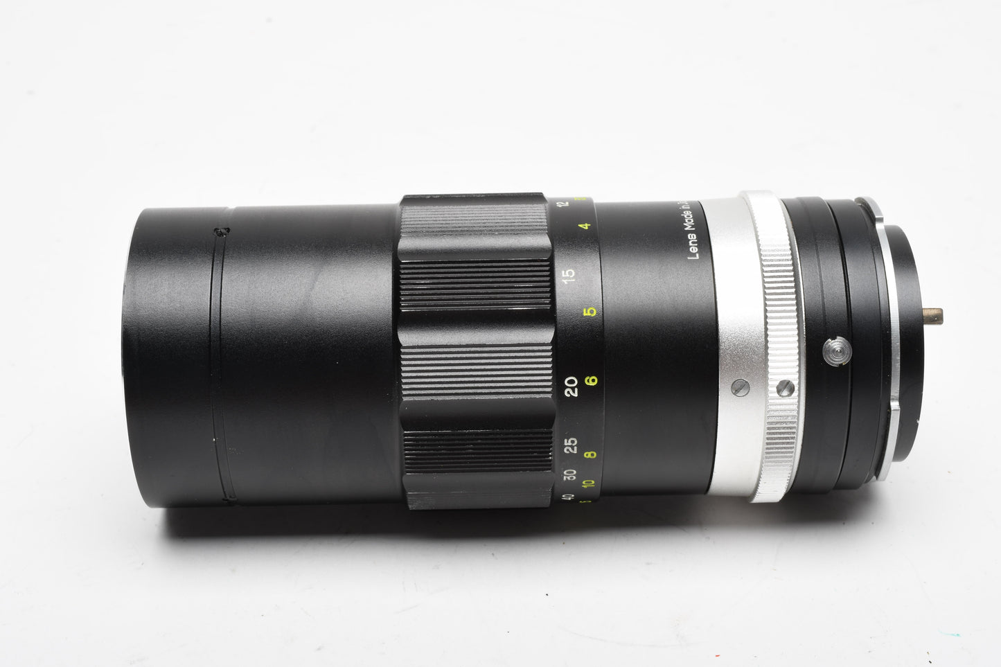 Petri 135mm F3.8 Telephoto Lens w/Caps, Good!