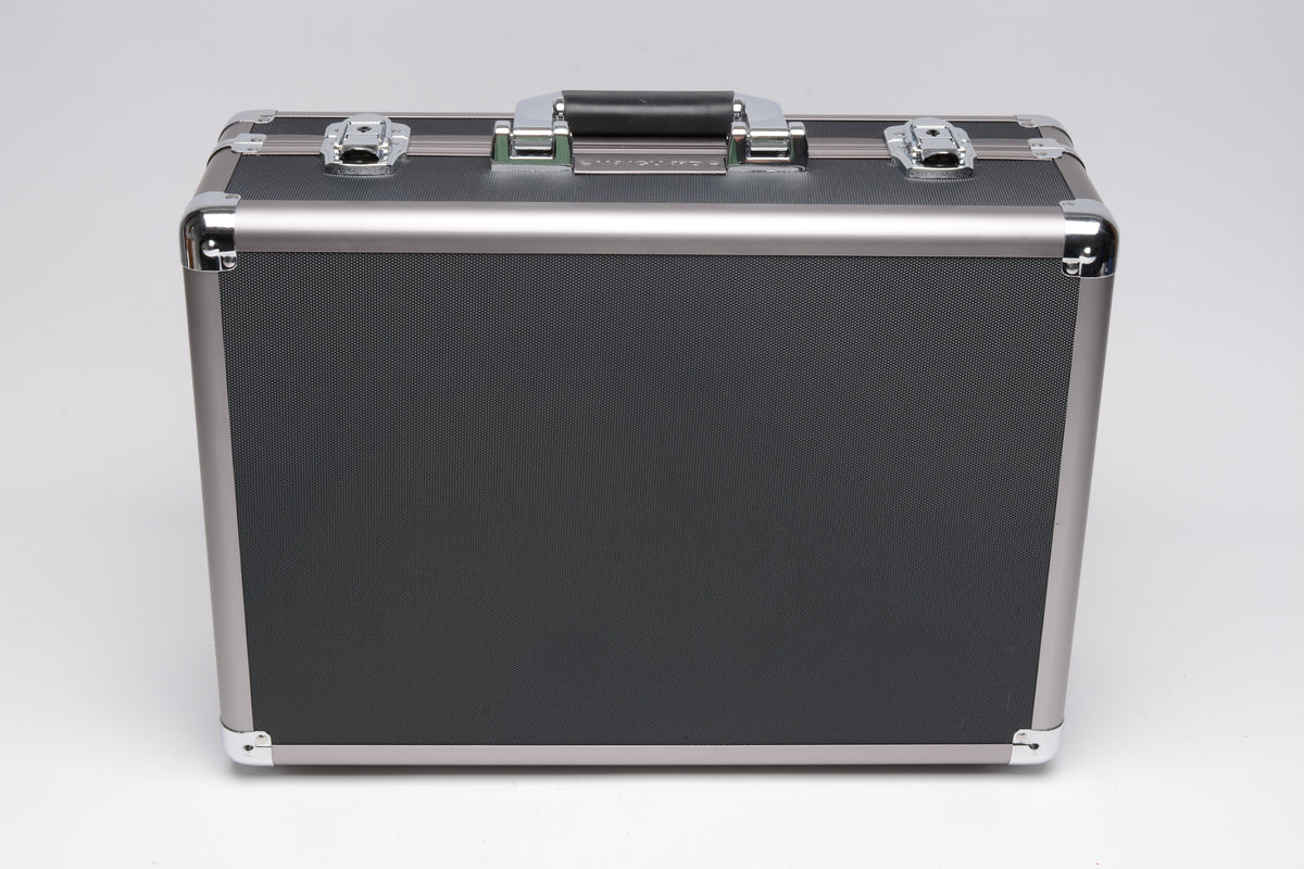 Vanguard VGP-3202 Aluminum camera casew/dice foam+dividers, NEW, ~18x13x6.5"