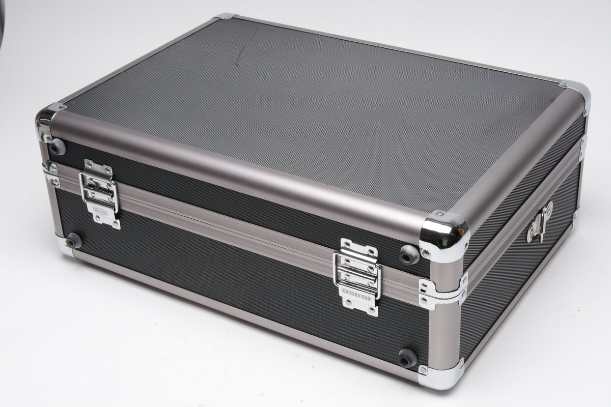 Vanguard VGP-3202 Aluminum camera casew/dice foam+dividers, NEW, ~18x13x6.5"