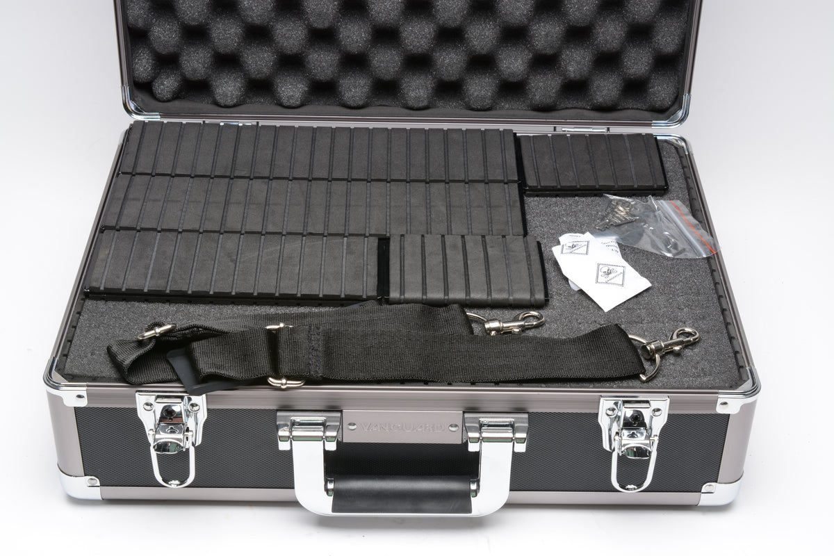 Vanguard VGP-3202 Aluminum camera casew/dice foam+dividers, NEW, ~18x13x6.5"