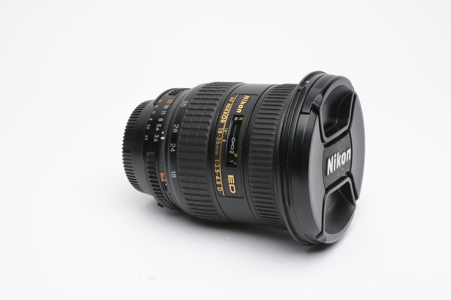 Nikon AF Nikkor 18-35mm f3.5-4.5D ED w/Caps, Very clean