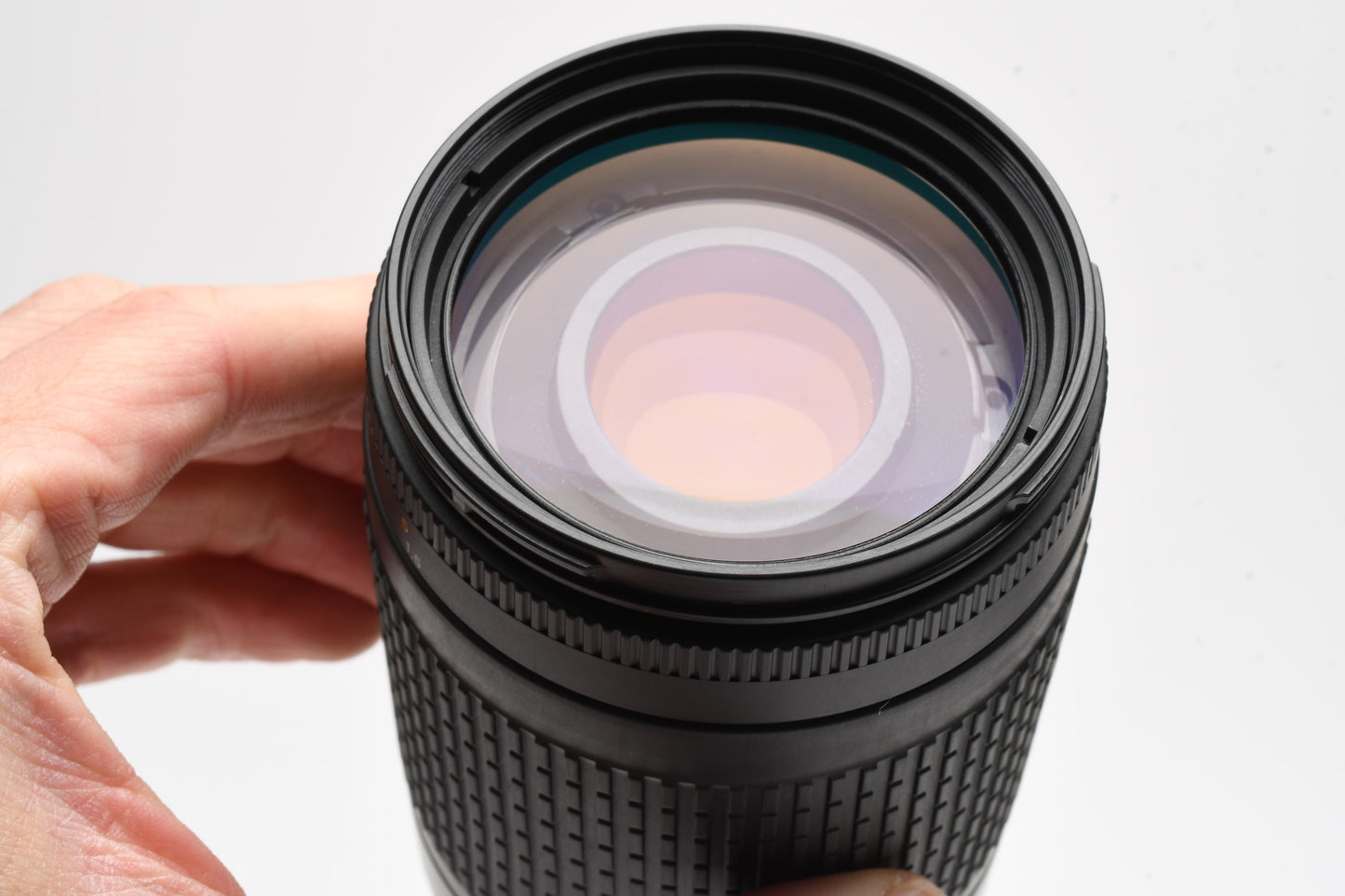 Nikon AF Zoom Nikkor 70-300mm f4-5.6G zoom, Hood+Caps+UV Mint-