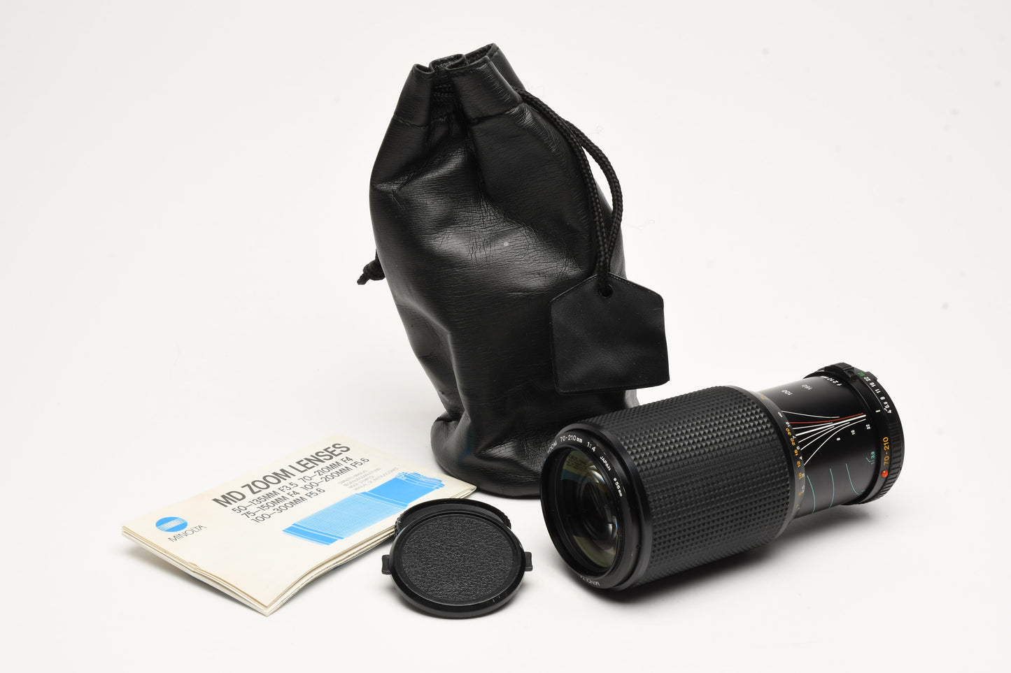 Minolta 70-210mm F4 MD Mount macro telephoto zoom lens, +Caps, Pouch, Great