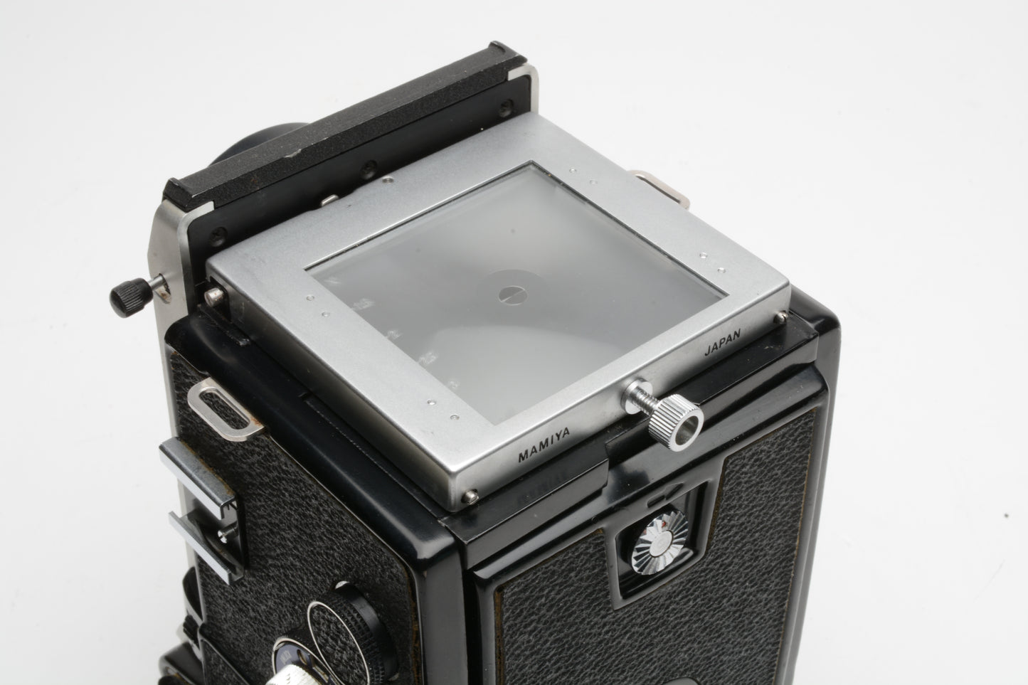 Mamiya C330 Professional 120 TLR camera w/80mm f2.8 lens, cap, new seals, Great!