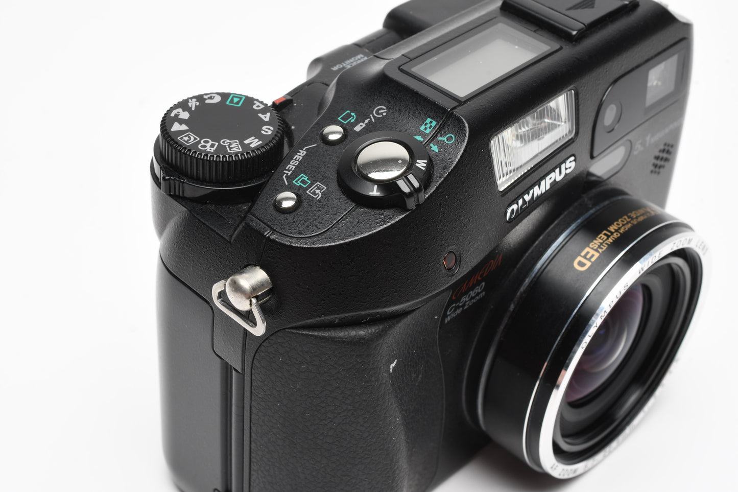 Olympus C-5060 5MP Digital Point&Shoot camera, batt+charger+cap+256MB CF