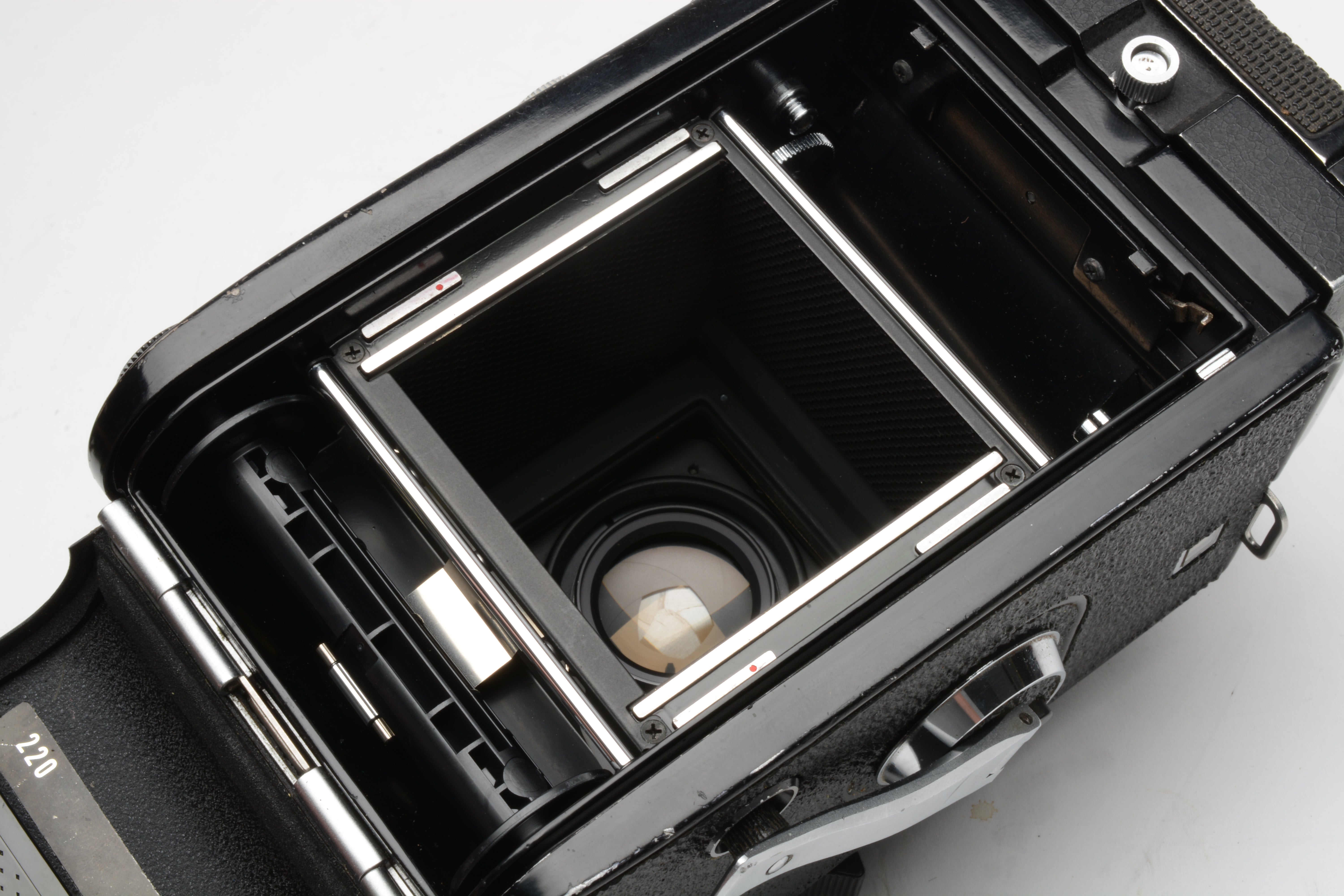 T*m様 Mamiya C330 二眼レフカメラ 120フィルム 唯一の」レンズ交換式二眼レフシリーズの到達点サンライズカメラ