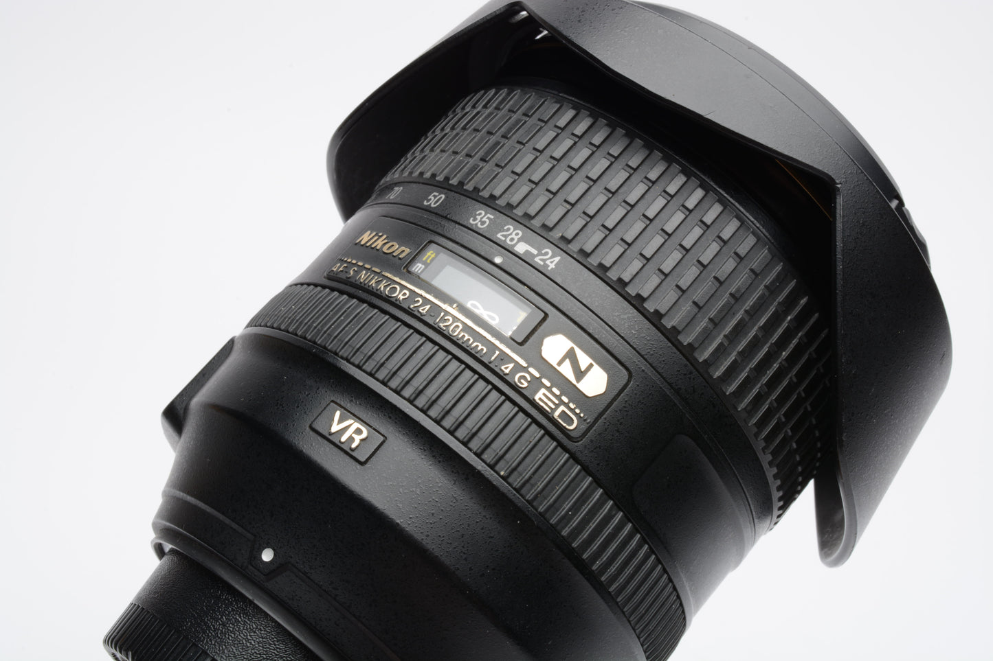 Nikon AF Nikkor 24-120mm f4G ED N VR w/Caps, hood, NO VR, Sharp!