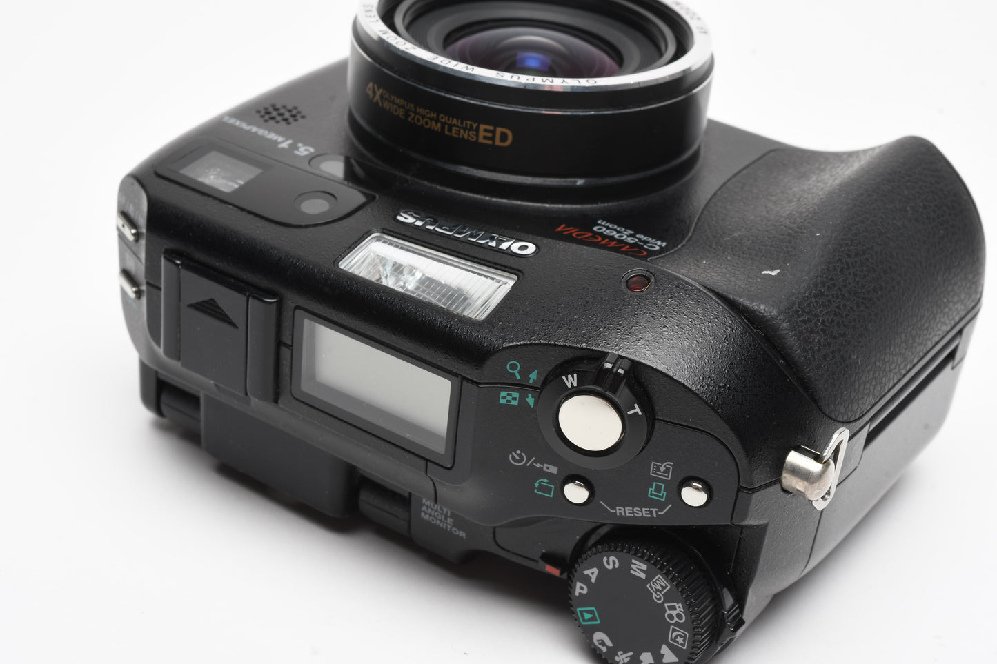 Olympus C-5060 5MP Digital Point&Shoot camera, batt+charger+cap+256MB CF