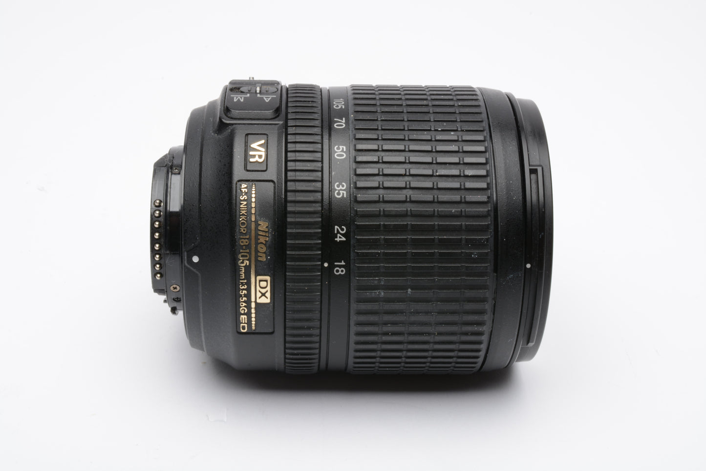 Nikon AF-S 18-105mm f3.5-5.6G ED DX VR zoom lens, caps, clean & versatile