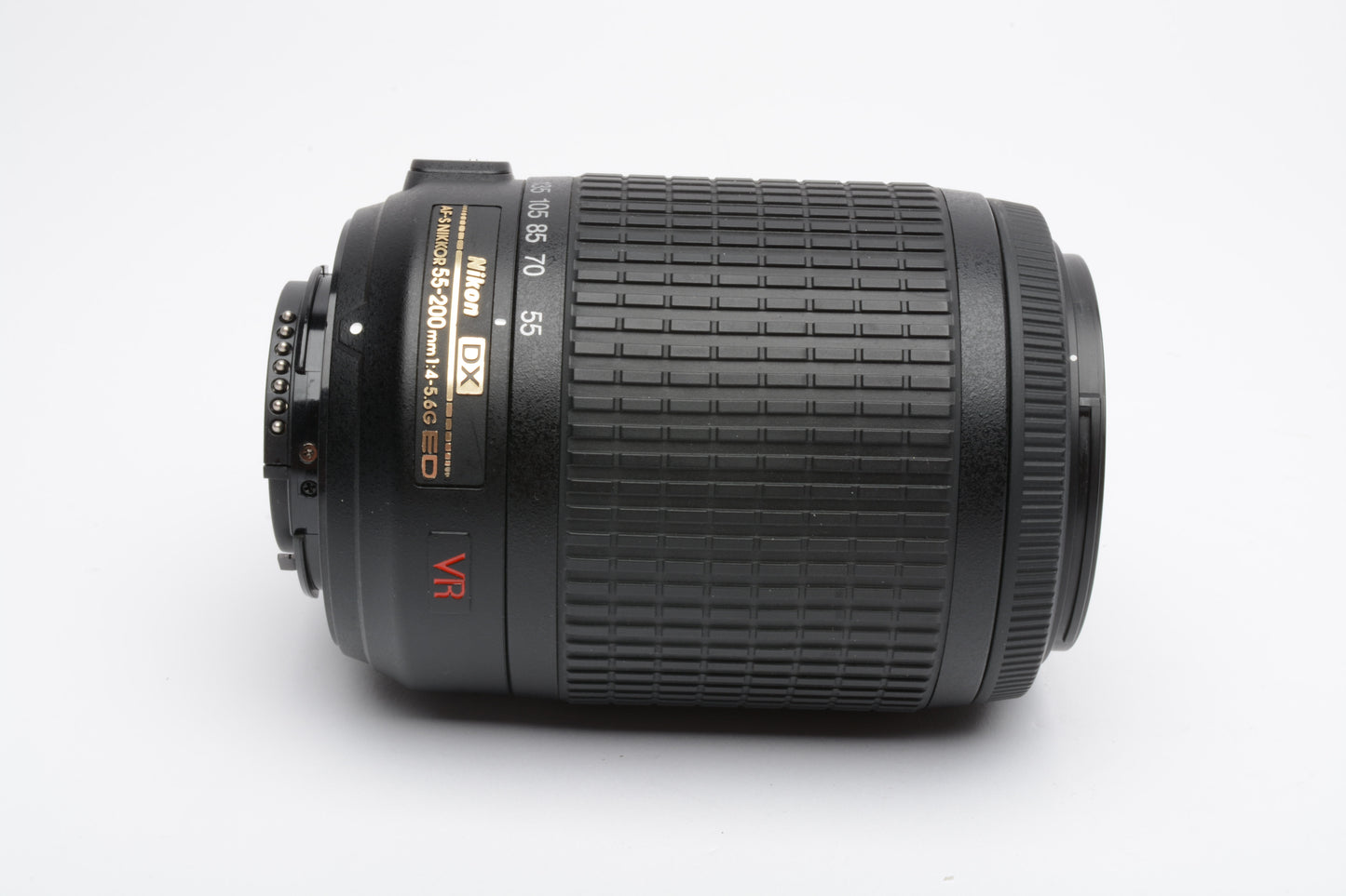 Nikon AF-S 55-200mm f4-5.6G ED VR DX, caps, hood, UV, very clean