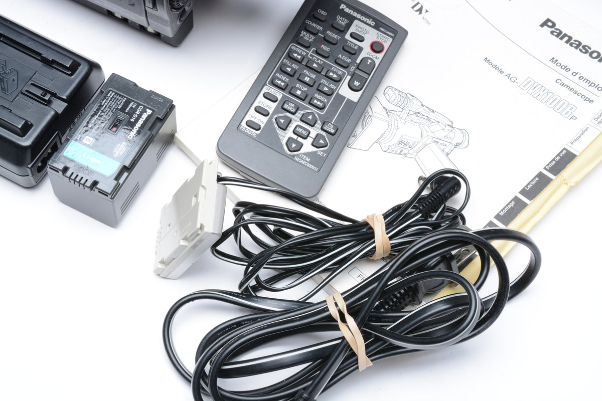 Panasonic AG-DVX100B 3CCD MiniDV Pro Camcorder bundle, remote, case, Tested