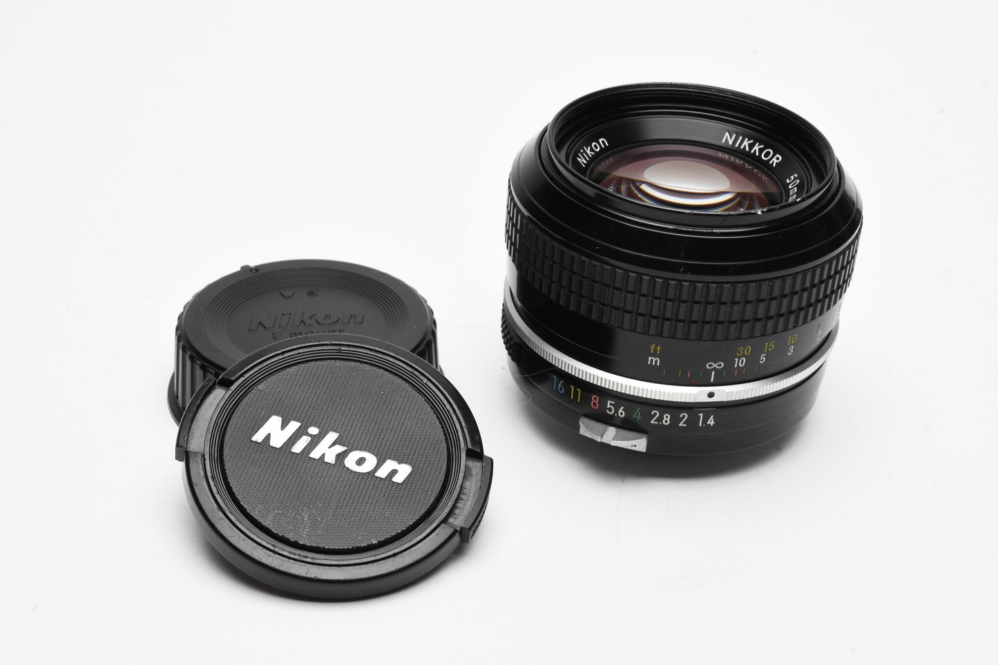 Nikon Nikkor 50mm f1.4 (Non-AI) Prime lens, caps, Sharp & Clean