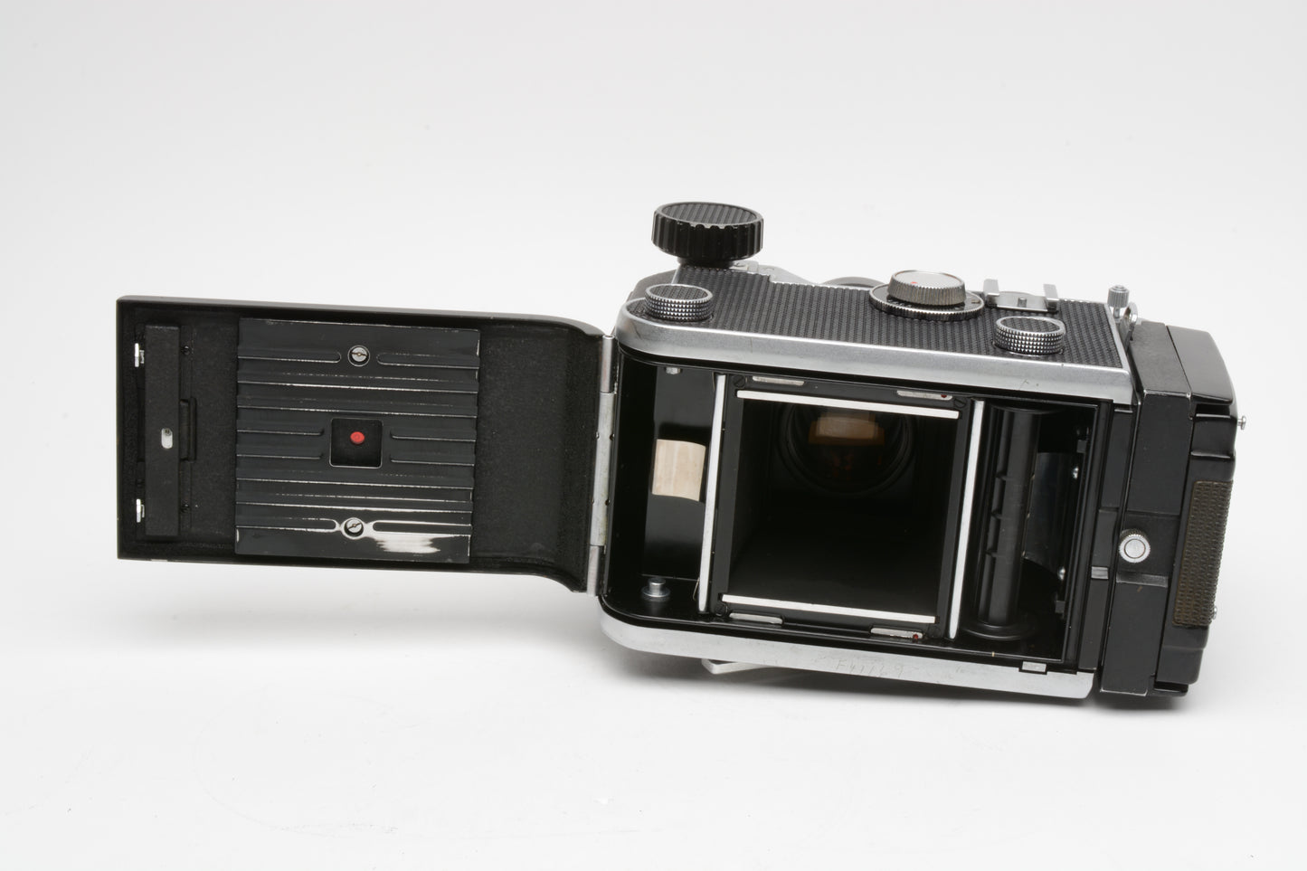 Mamiya C3 TLR w/18cm f4.5 lens, New seals, tested, Nice!