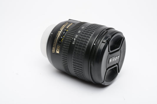 Nikon AF-S Nikkor 18-70mm 1:3.5-4.5 G ED DX IF w/caps, Nice