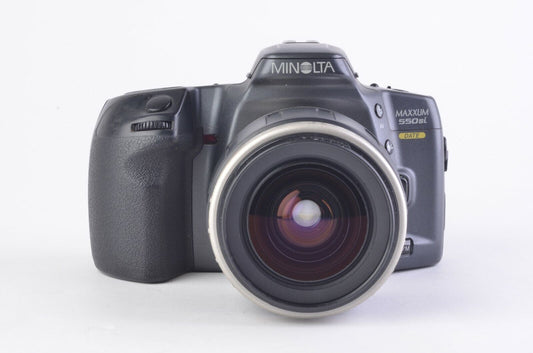 Minolta Maxxum 550si QD 35mm AF SLR  w/Tamron 28-80mm zoom, UV, cap, hood