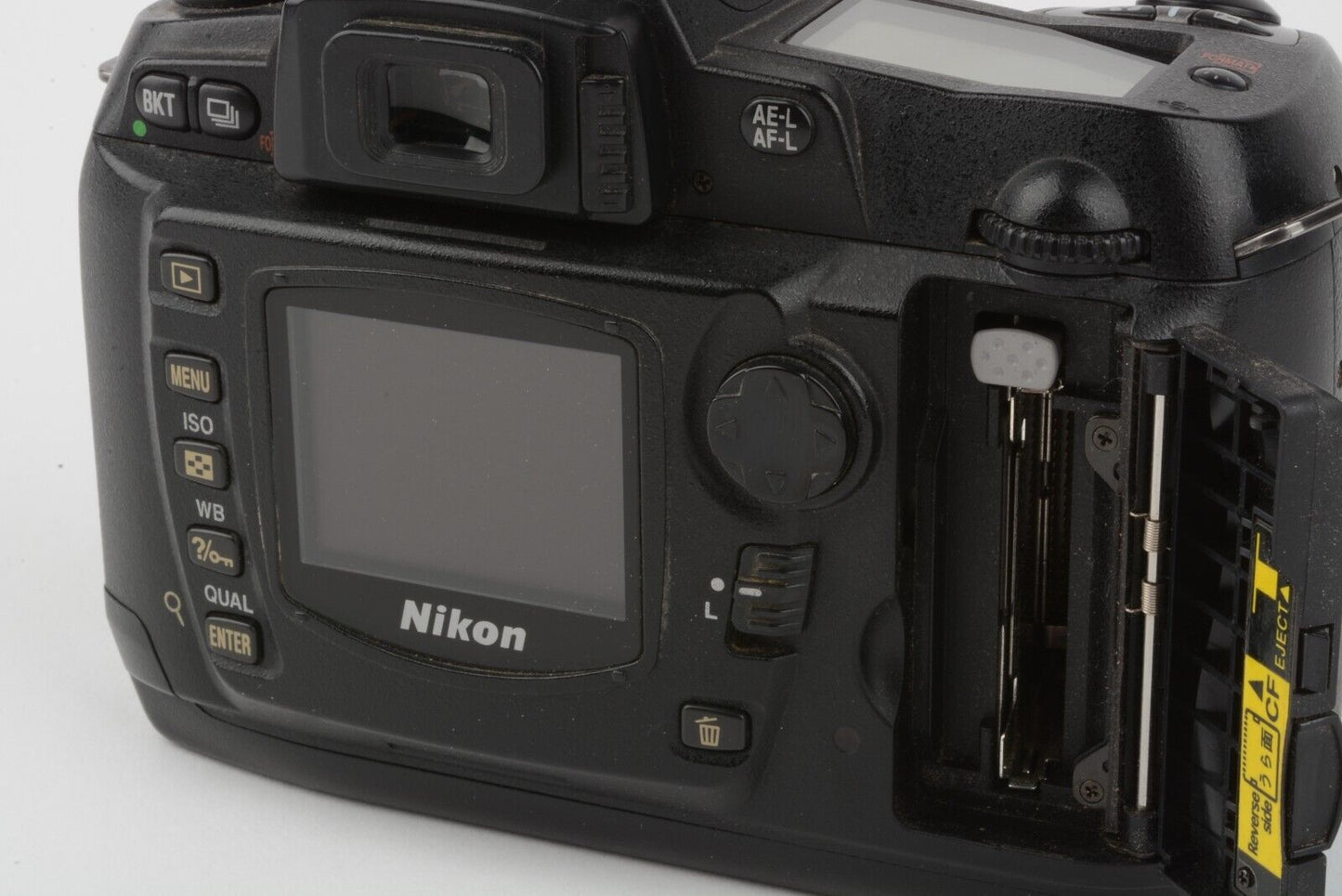 Nikon D70 6.1MP Digital Body, Batt+charger+strap+book+1GB CF, 16093 Acts!