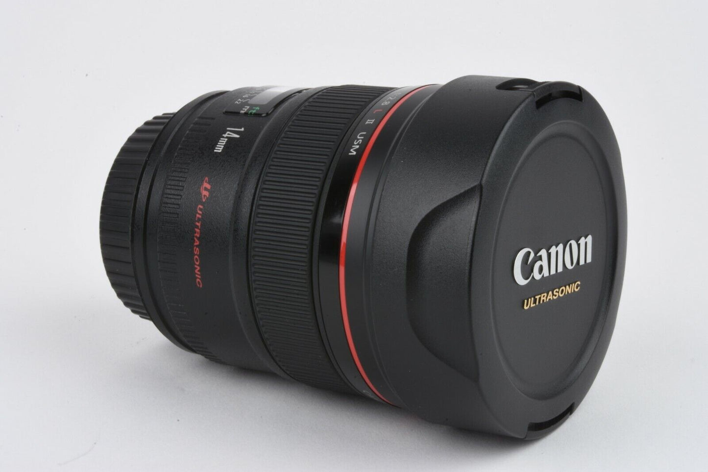 MINT- CANON EF 14mm f2.8L II USM WIDE ANGLE LENS, BOXED, POUCH, CAPS, USA, CLEAN