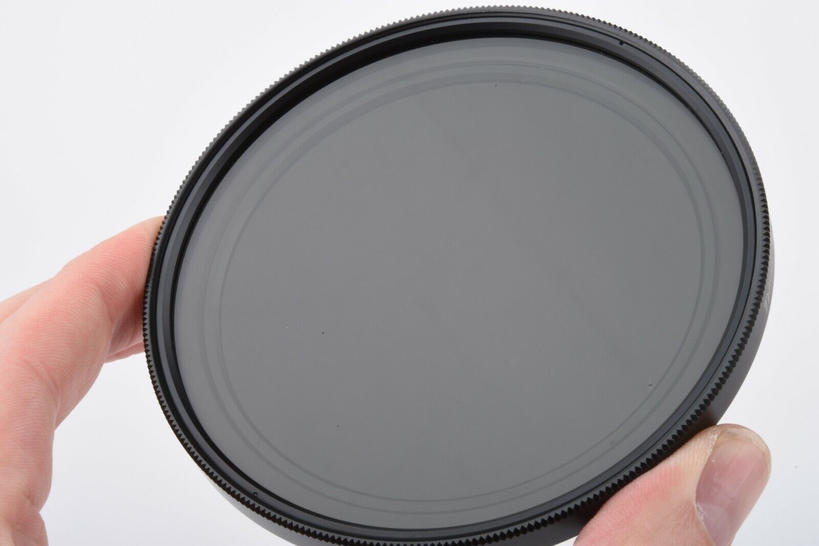 EXC++ TIFFEN 82VND 82mm VARIABLE NEUTRAL DENSITY FILTER IN POUCH, VERY CLEAN