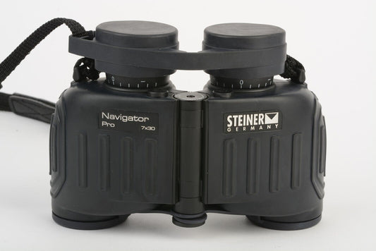 MINT- STEINER NAVIGATOR SPORTS AUTO FOCUS 7x30 RUBBERIZED BINOCULARS, SHARP!