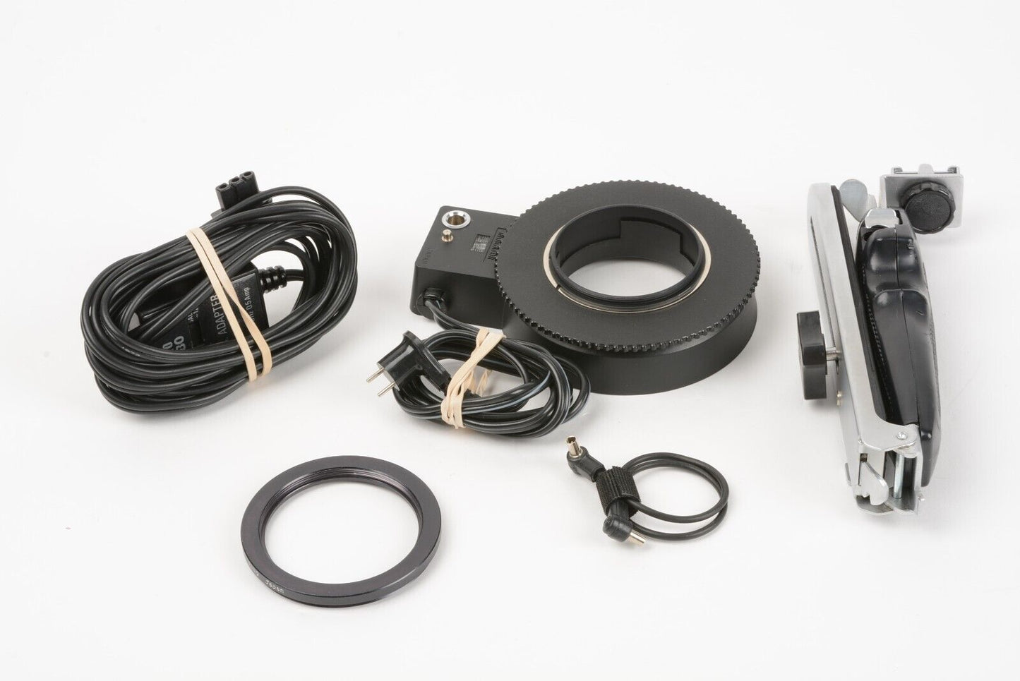 EXC++ CAPRO RL80 MACRO RING LIGHT, AC OR C BATTERY POWERED, 52mm OR 62mm MOUNT++