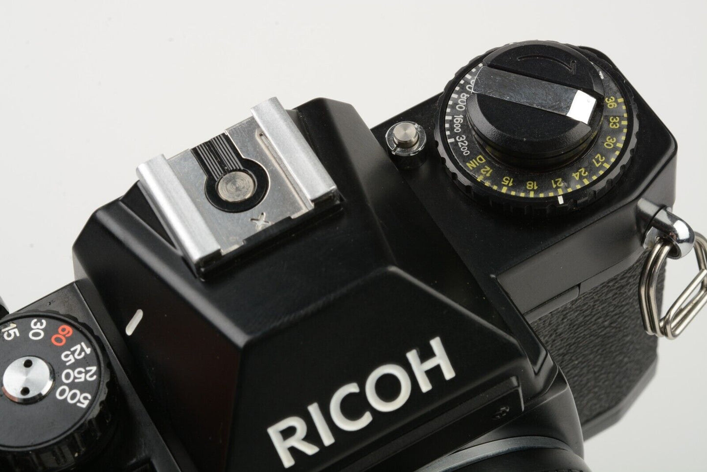 EXC++ RICOH KR-5 35mm SLR MANUAL CAMERA w/55mm f2.2 LENS, NEW SEALS, TESTED NICE