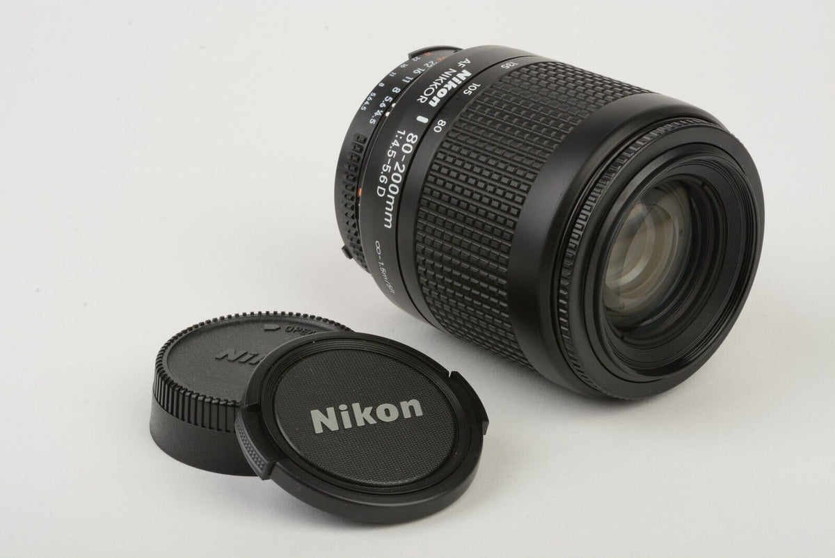 Nikon AF Nikkor 80-200mm F4.5-5.6D w/ Caps, very clean, barely used