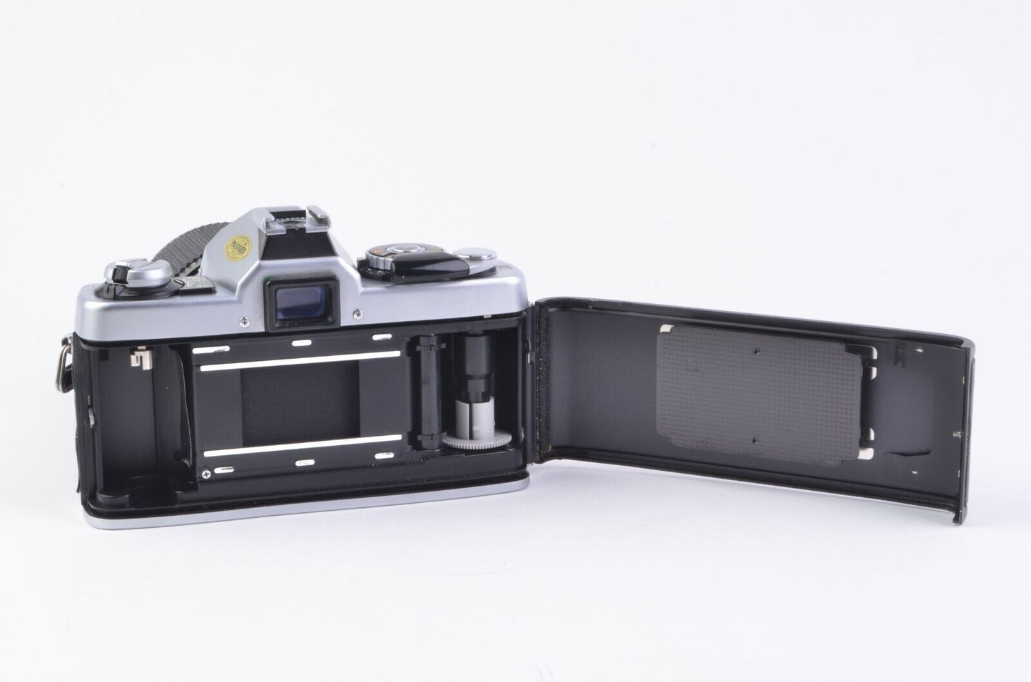 Minolta XG-1 35mm SLR w/35-105mm zoom, flash, hood, case, Tested, Great!