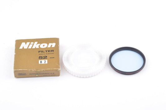 Nikon 52mm B2 light blue filter in jewel case and box, mint-