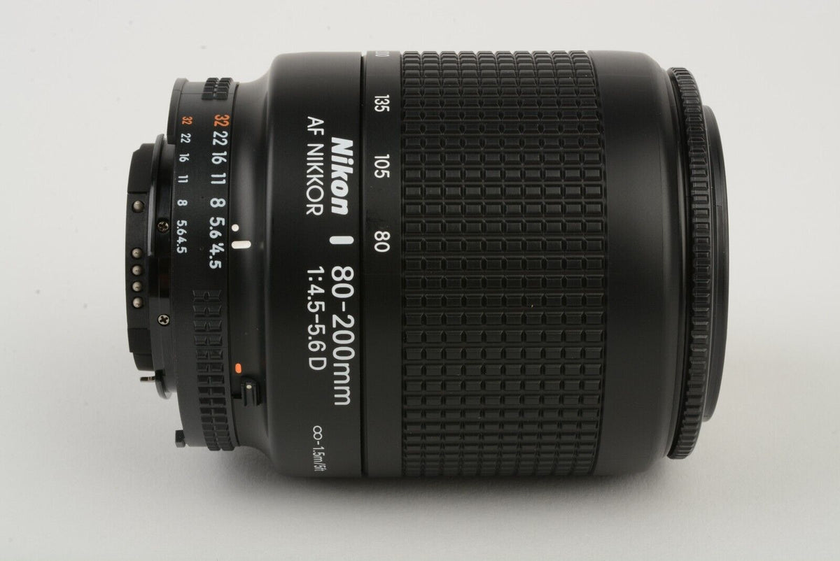 Nikon AF Nikkor 80-200mm F4.5-5.6D w/ Caps, very clean, barely used