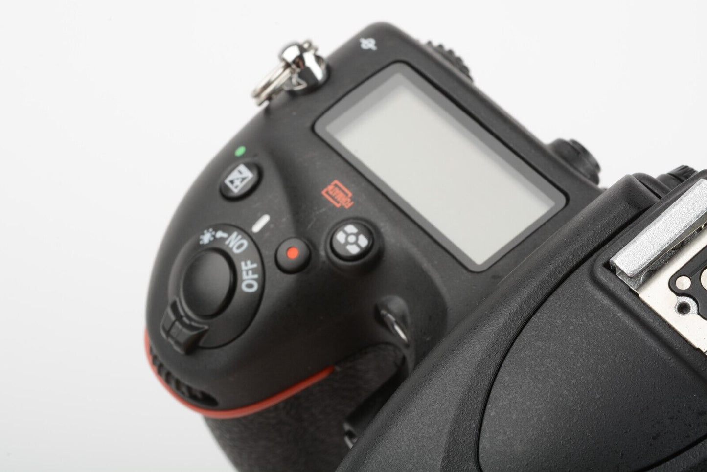 Nikon D750 DSLR Body 24.3MP, 2batts+charger+strap+manual 45,020 Acts.