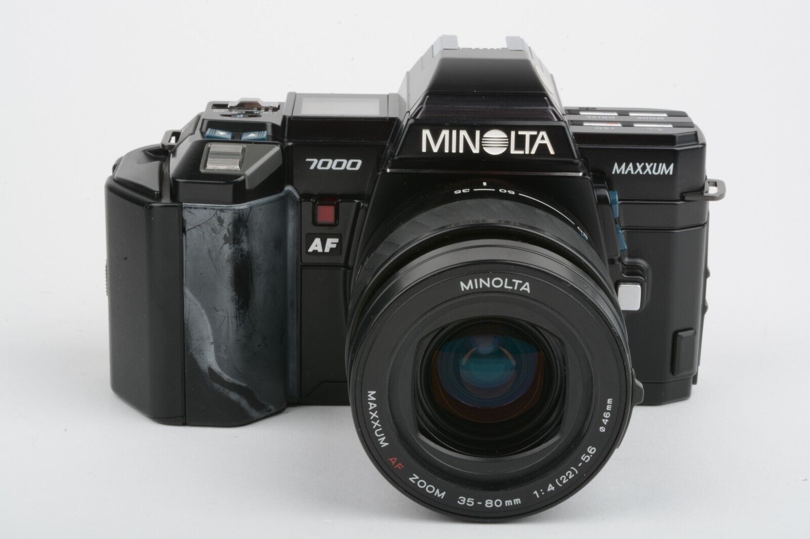 Minolta Maxxum 7000 Date w/Minolta AF 35-80mm f4-5.6 zoom, case