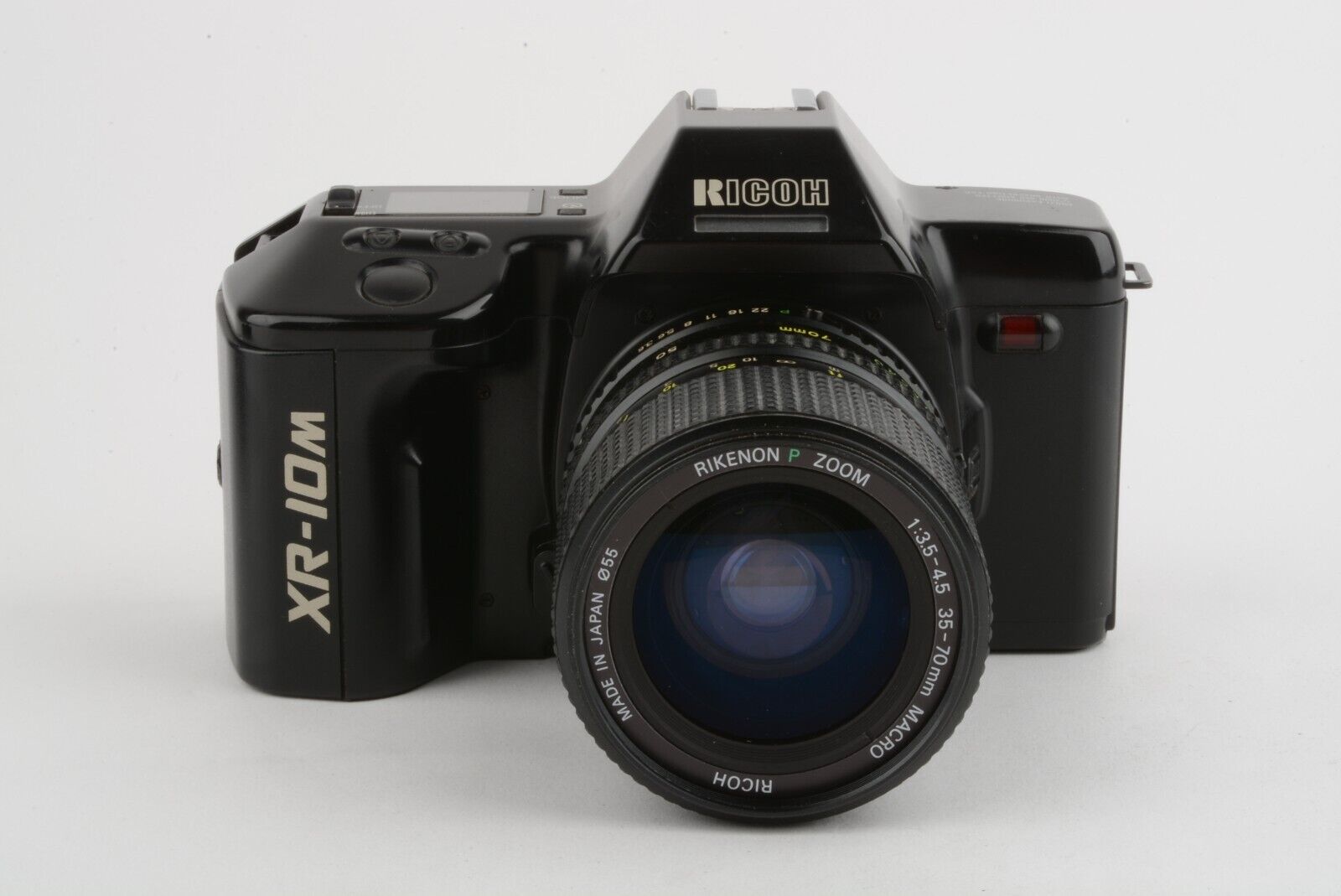 EXC++ RICOH XR-10M 35mm SLR w/35-70mm 3.5-4.5 MACRO ZOOM, STRAP