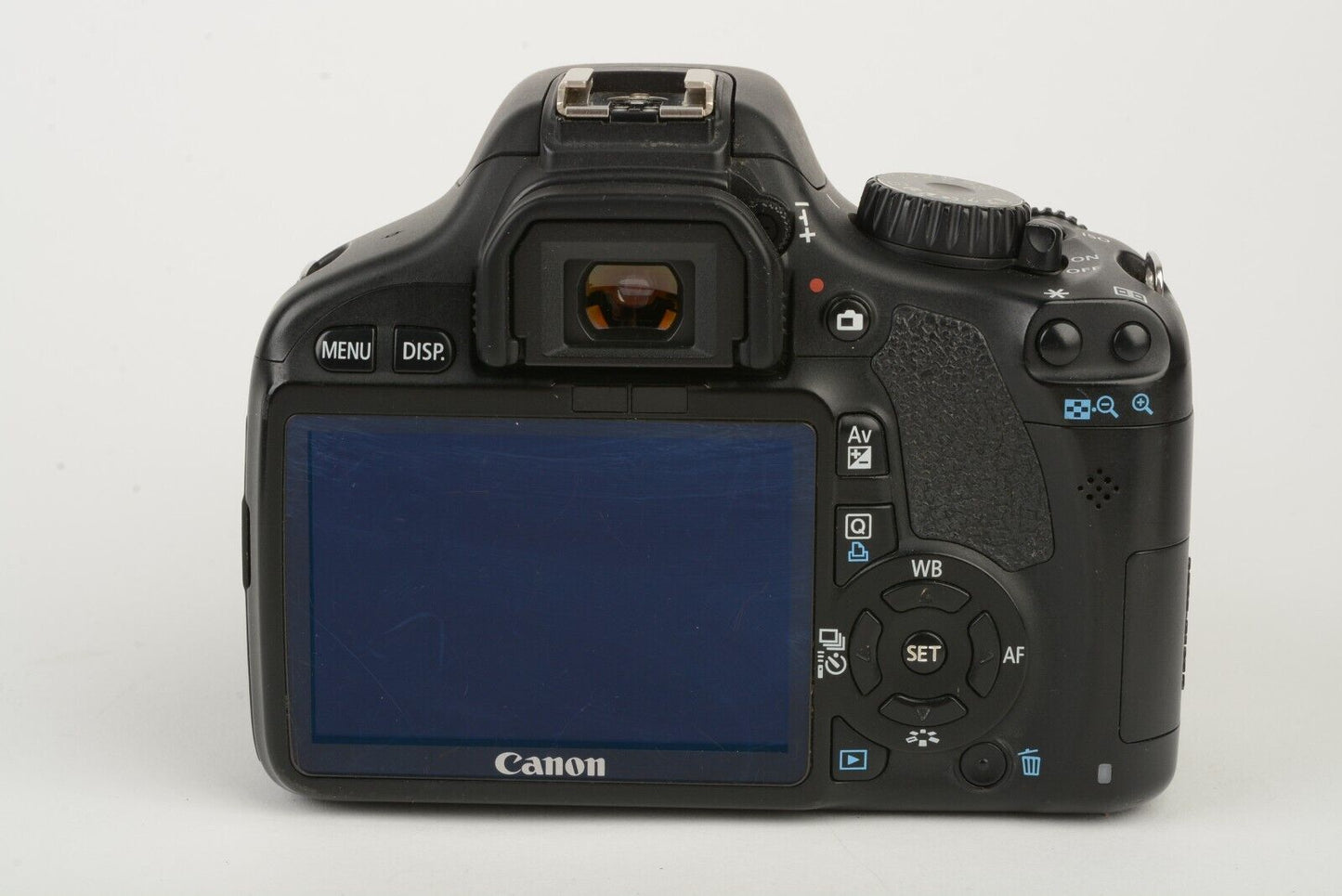 Canon Rebel T2i DSLR w/EF-S 18-55mm f3.5-5.6 IS, 8GB SD card, Only 6932 acts.