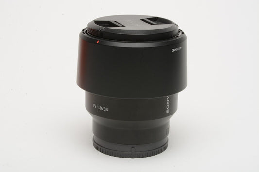 Sony FE 85mm f1.8 lens SEL85F18, caps, hood, box, papers, USA Version, Mint-