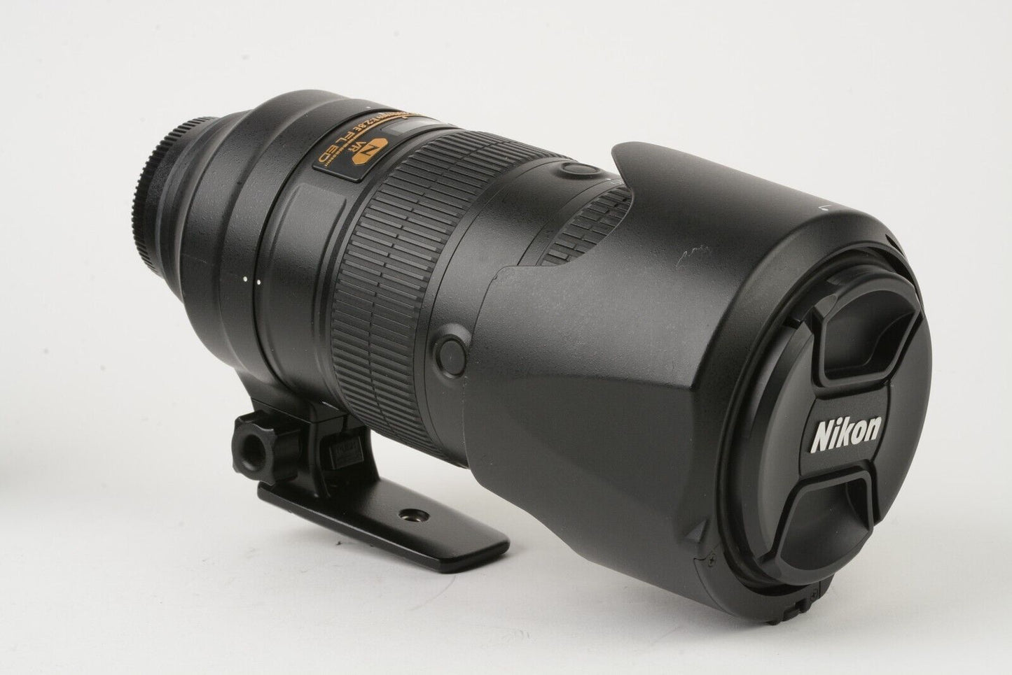 Nikon AF-S Nikkor 70-200mm F2.8E FL ED VR N SWM IF lens, hood+caps+case