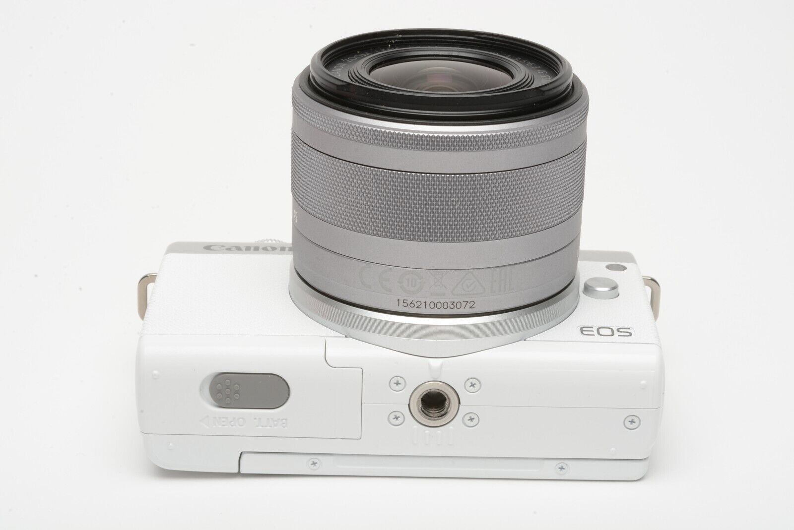 MINT- CANON EOS M200 24.1MP MIRRORLRSS KIT w/EF-M 15-45mm IS STM