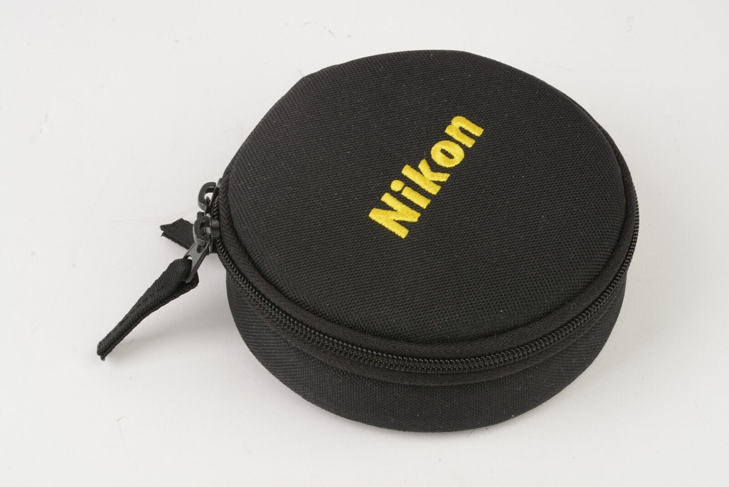 MINT- NIKON SOFT PADDED ZIPPERED FILTER CASE UP TO 110mm