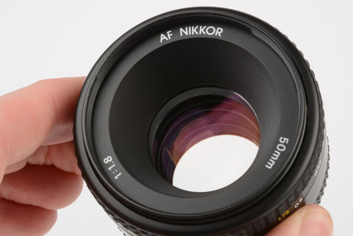 Nikon Nikkor AF 50mm f1.8 Prime lens, caps, cap keeper, clean & sharp!