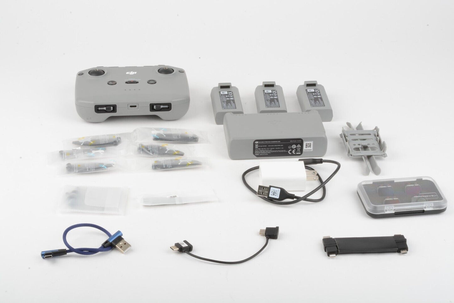 EXC+++ DJI MINI 2 FLY MORE COMBO COMPLETE KIT, 3BATTS, FILTERS, AC/DC CHARGERS