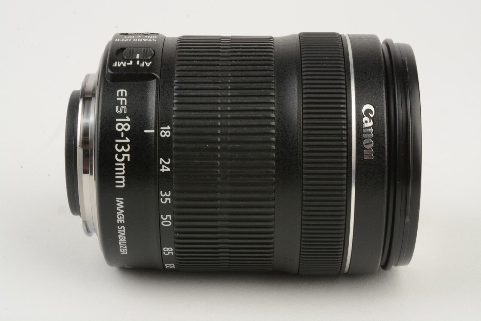 Canon EFS 18-135mm f3.5-5.6 STM lens