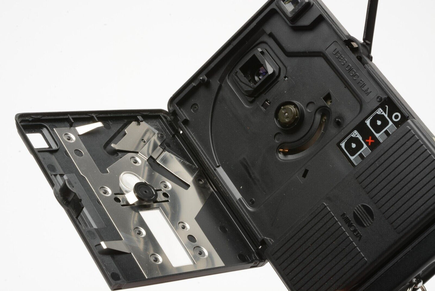 Minolta XG7 Collection appareils photo anciens par Sylvain Halgand Minolta XG7 Collection appareils photo anciens par Sylvain Halgand