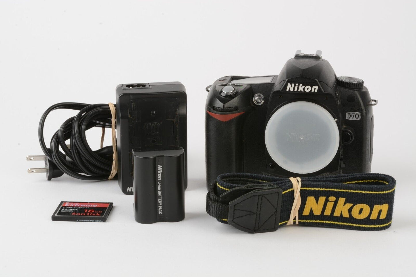 Nikon D70 6.1MP Digital Body, Batt+charger+strap+16Gb, CF, 12099 Acts!