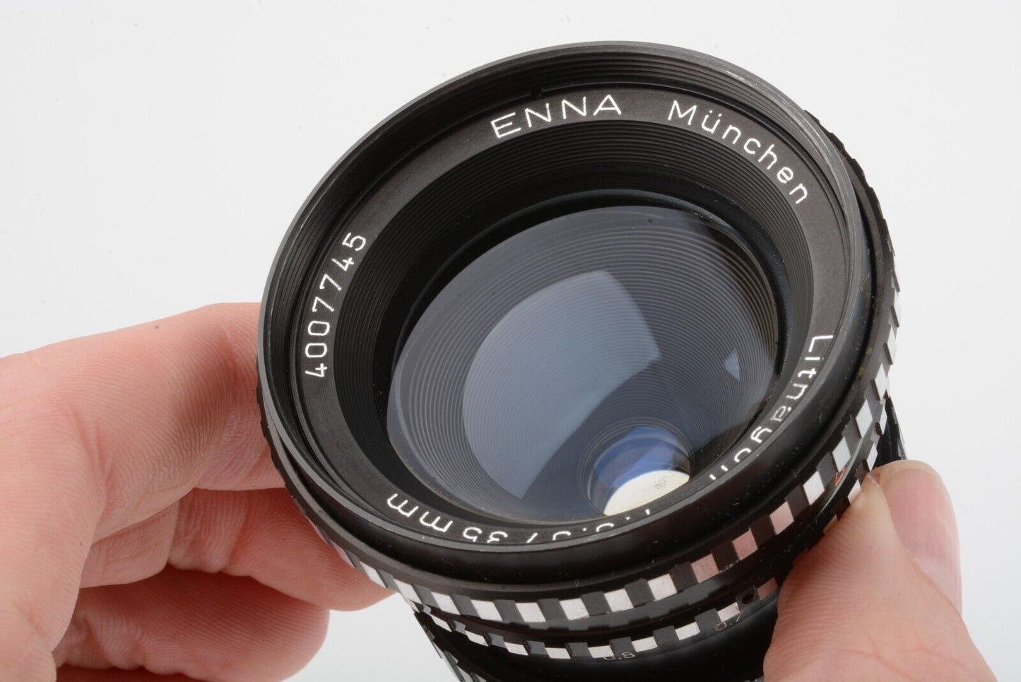 EXC+++ ENNA 35mm 3.5 LITHAGON WIDE ANGLE M42 MOUNT LENS IN CASE, VERY CLEAN