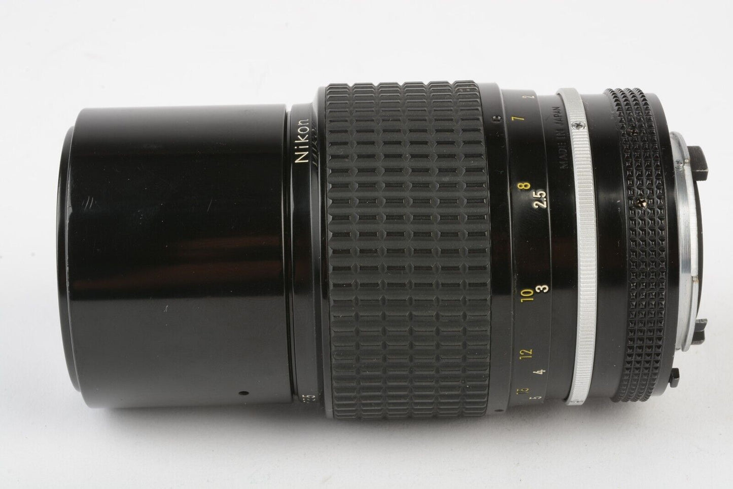 EXC++ NIKON NIKKOR 200mm F4 Ai LENS, CAPS, UV, VERY CLEAN AND SHARP!
