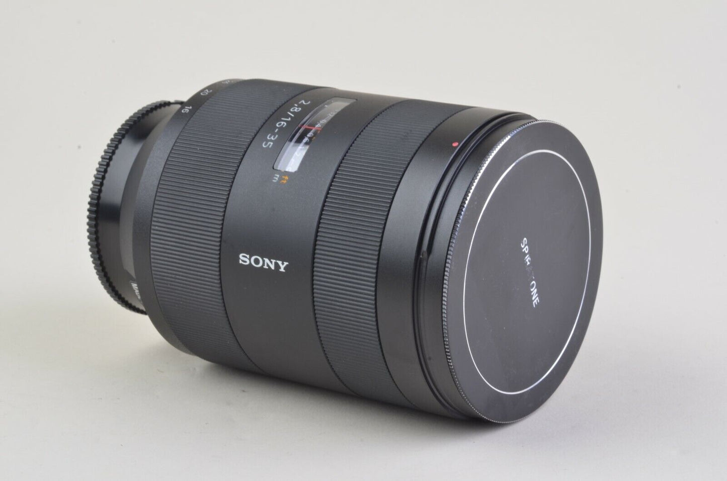 Sony Vario Sonnar DT 16-35mm F2.8 ZA T* SSM SAL1635Z Zoom lens, caps, case