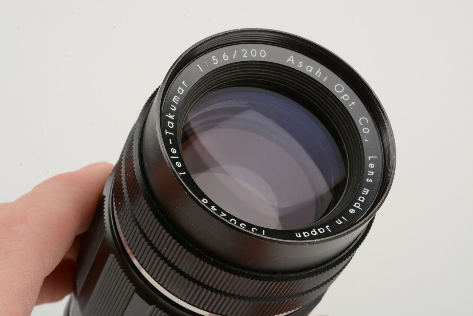 EXC++ ASAHI PENTAX TELE-TAKUMAR 200mm f5.6 M42 SCREW MOUNT LENS  w/CASE+CAPS+HOOD