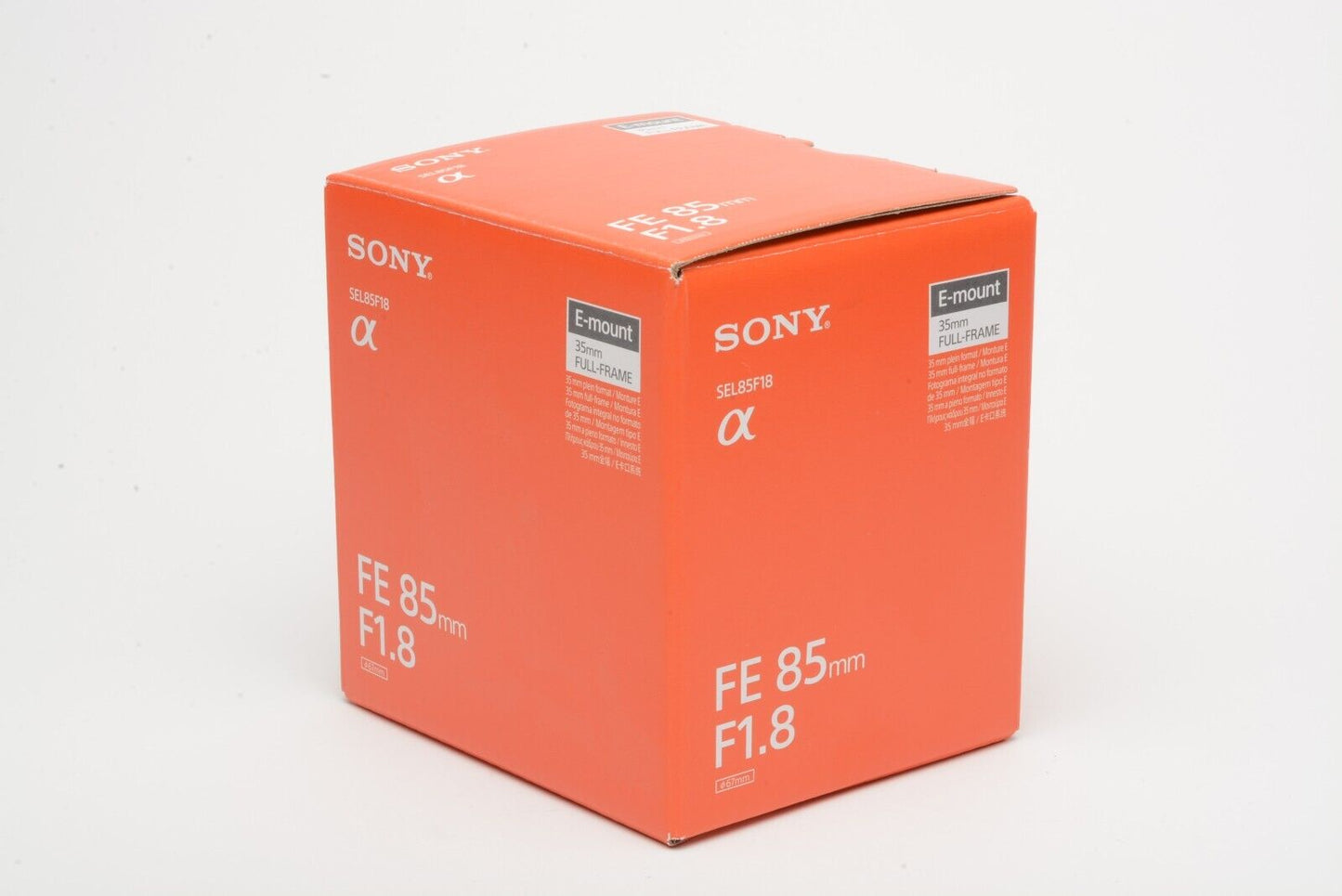 MINT- SONY FE 85mm f1.8 LENS SEL85F18, CAPS, HOOD, BOX, PAPERS, USA VERSION
